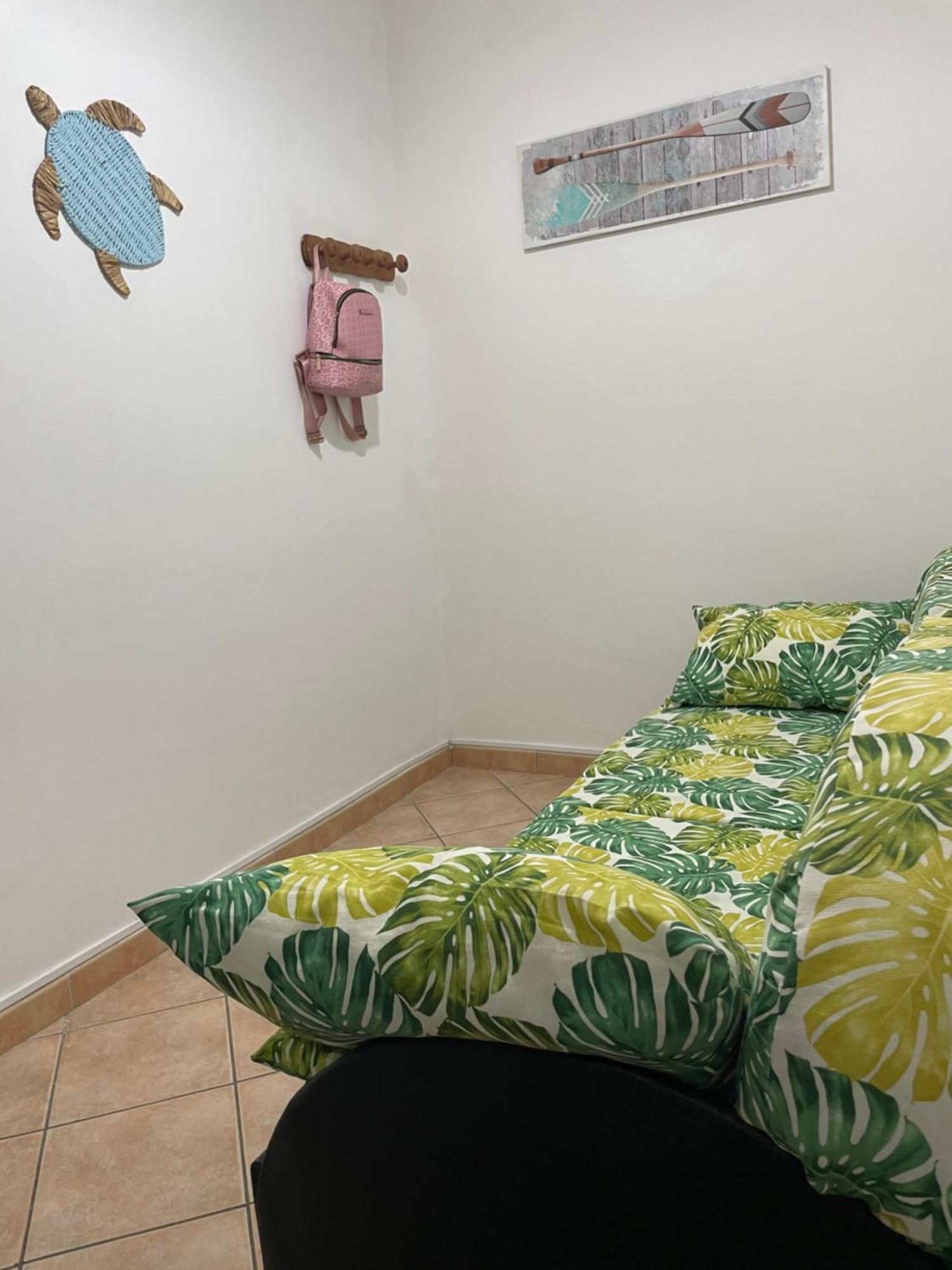 Appartamento Al Centro Di Ustica 乌斯蒂卡 外观 照片